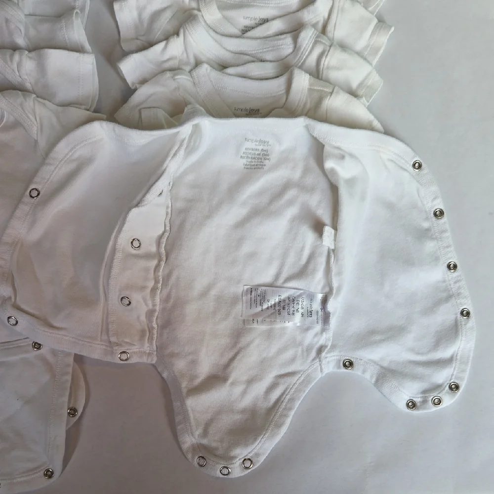 Set Of 9 - 5 Carter's Newborn Sidesnap Kimono Bodysuits + 4 Gerber Onesies